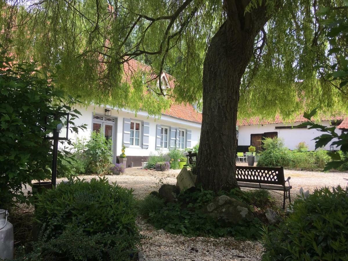 Le Clos Dessyag Pensión 3*