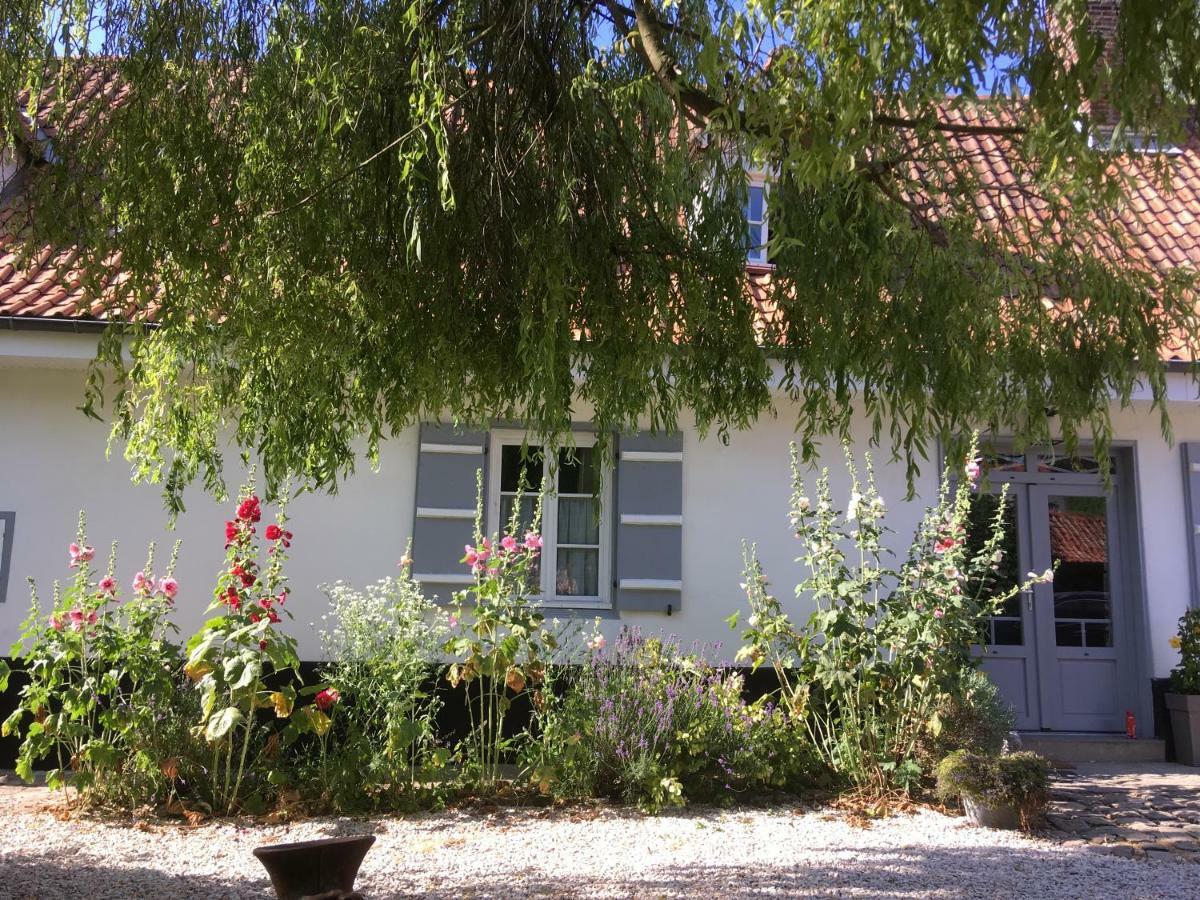 Le Clos Dessyag Pensión 3*